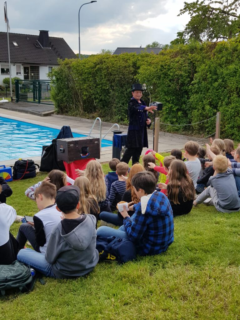 Spendenübergabe an den Förderverein Freibad Wasenberg 2019 – Bild 5