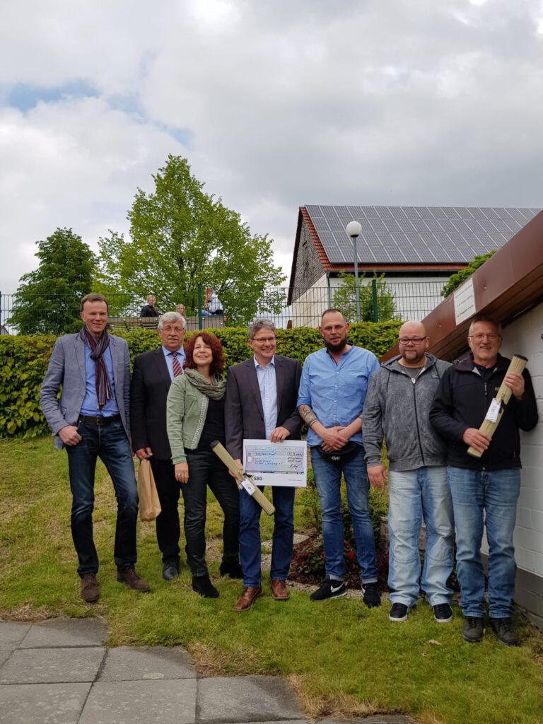 Spendenübergabe an den Förderverein Freibad Wasenberg 2019 – Bild 6